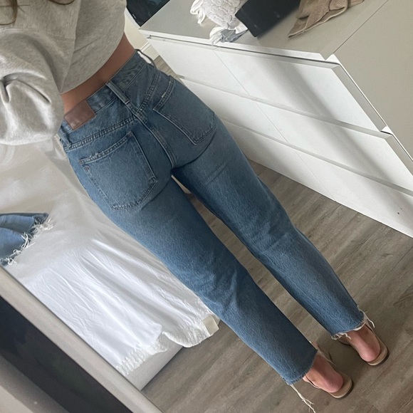 MADEWELL HI RISE CLASSIC STRAIGHT LEG JEAN - Picture 3 of 3